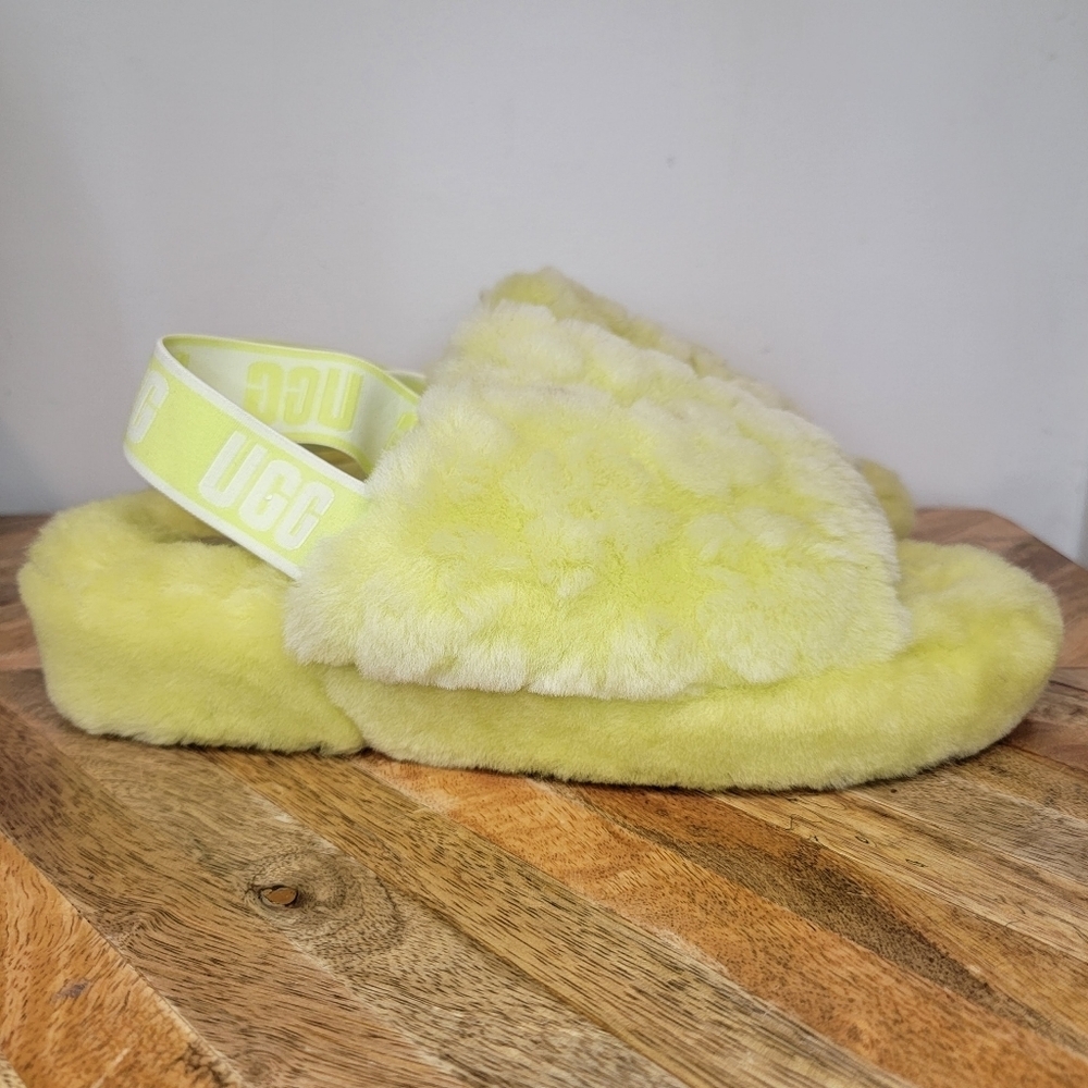 UGG Women’s Fluff Yeah Slide Poppy Pollen
